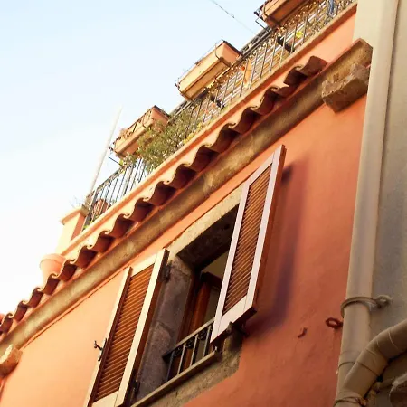 The House Of Sunset * Bosa